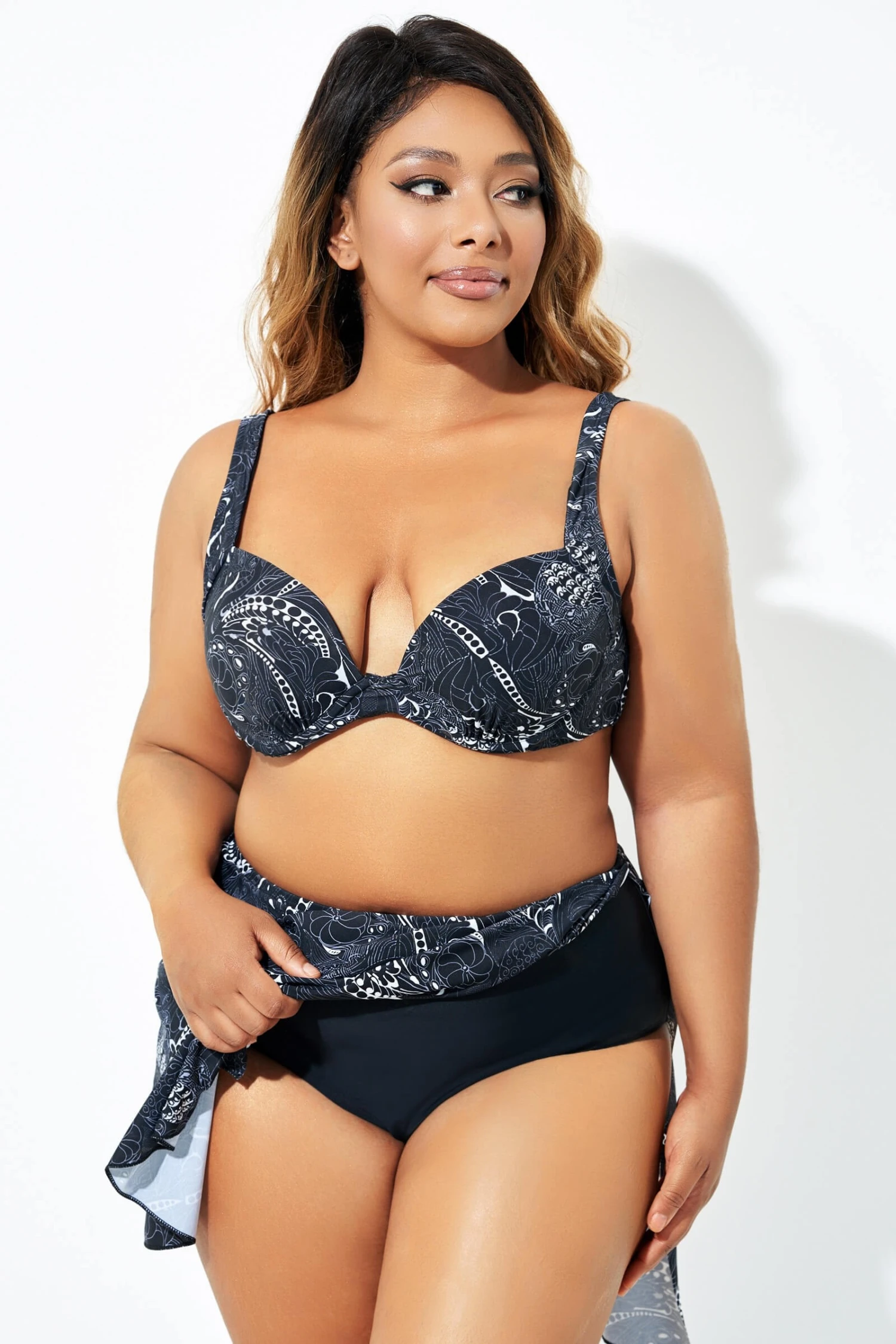 Black Floral Elegant Underwire Bikini Top 3 Black Floral Elegant Underwire Bikini Top - Image 3