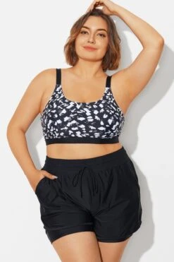 Plus Size Black＆White Square Neck Bikini Top