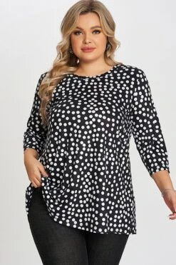 Black Dot Three Quarter Sleeves Tunic