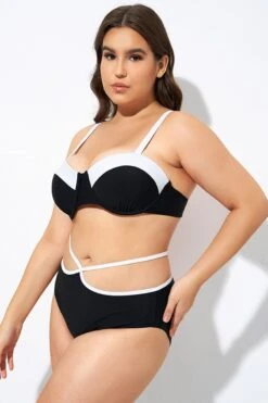 Black And White Sweetheart Neckline Underwire Bikini Top 11 Black And White Sweetheart Neckline Underwire Bikini Top -Bikini Bliss Shop dsc07511